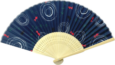 白竹扇子　紺地金魚